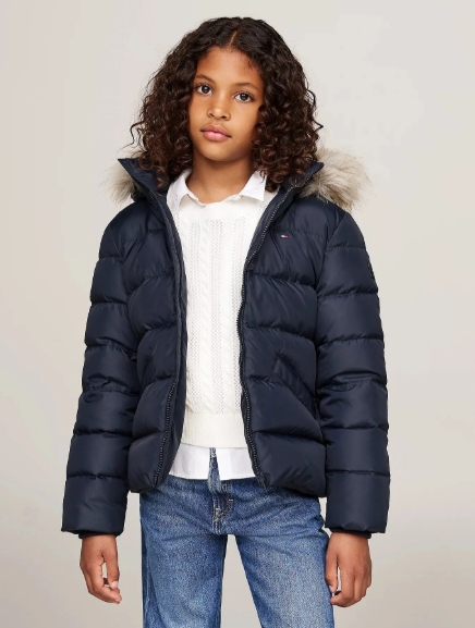 N&aring;r stil m&oslash;ter substans &ndash; Tommy Hilfiger Norge, gjennom jakker, klokker og identitet